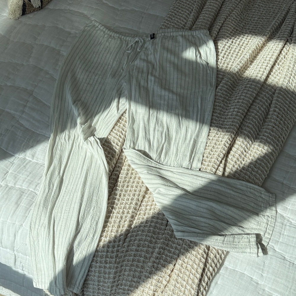 H&M Cream and Gray Striped Pants